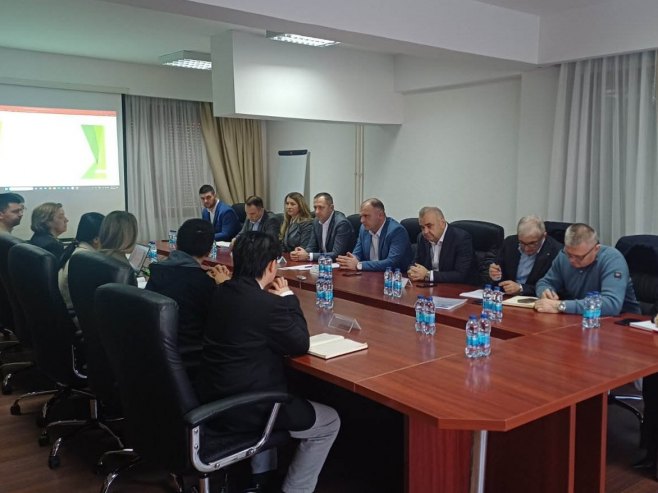 Повољнија опција да траса брзог пута на подручју Шепка иде уз Дрину