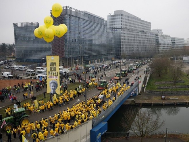 Пољопривредници на улицама Стразбура због споразума о слободној трговини