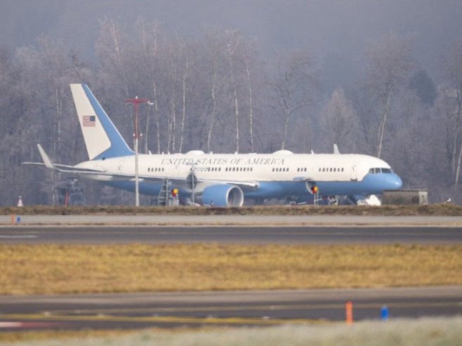 Трамп стигао у Давос (фото: EPA/CLAUDIO THOMA) - 