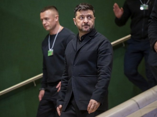 Володимир Зеленски (фото: EPA/GIAN EHRENZELLER) - 