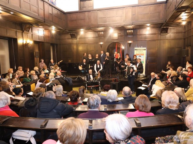 "Пријатељи са Врбаса" Бањалука и гости одушевили публику у Банском двору у Бањалуци