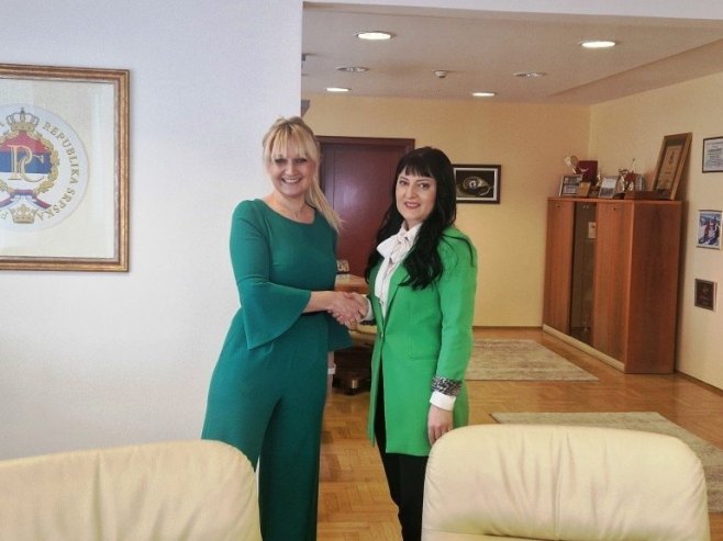 Игњатовић преузела дужност министра породице, омладине и спорта