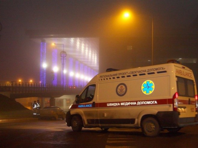 Хитна помоћ Украјина (фото: EPA/PHOTOMIG) - 