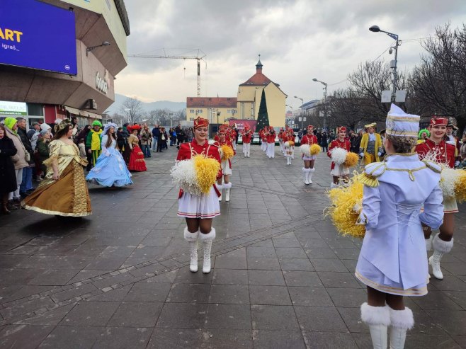 Празник мимозе у Бањалуци: Дух медитерана и у Крајини (ФОТО)