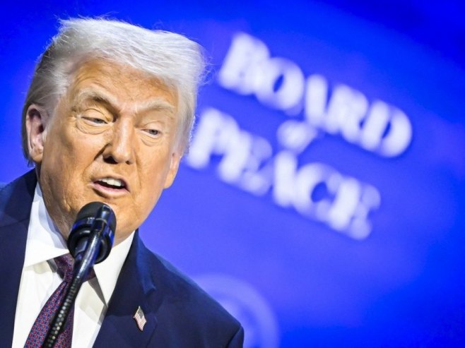 Трамп: Бајден дозволио да у САД уђе десетине милиона илегалних криминалаца