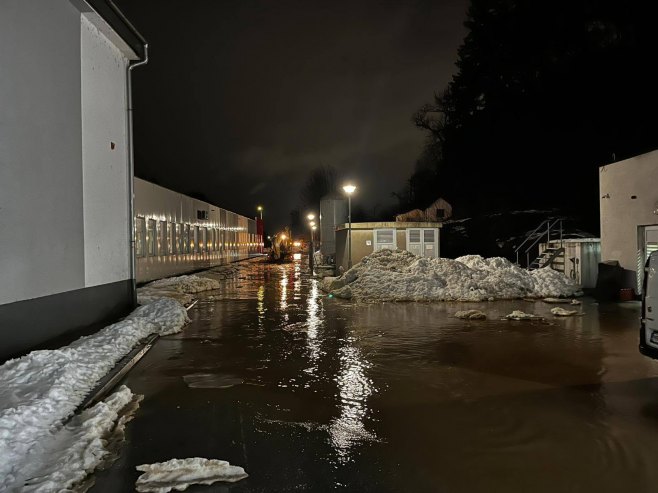 Божовић за РТРС: Стање у Источој Илиџи стабилно, екипе и даље на терену (ФОТО/ВИДЕО)
