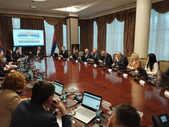 Нова Влада Српске одржала конститутивну сједницу (ФОТО)