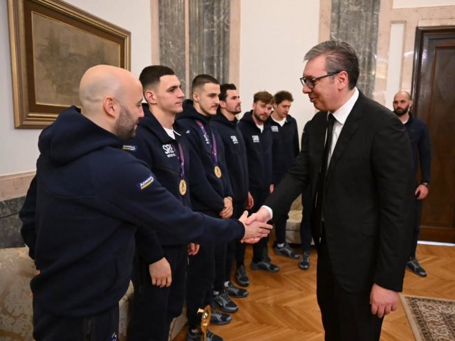 Вучић примио ватерполисте Србије након освајања злата на Европском првенству