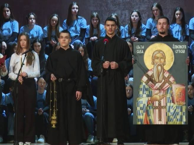 Просвјетни радници и ученици у Дервенти прославили Светог Саву (ВИДЕО)