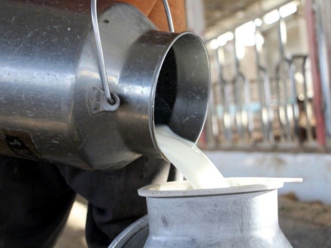 Мљекари сутра излазе на протест у Бањалуци