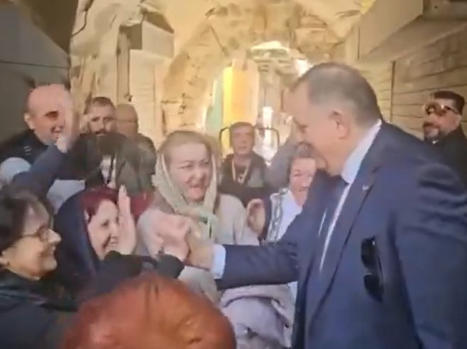 Додик са ходочасницима у Светом граду (ВИДЕО)