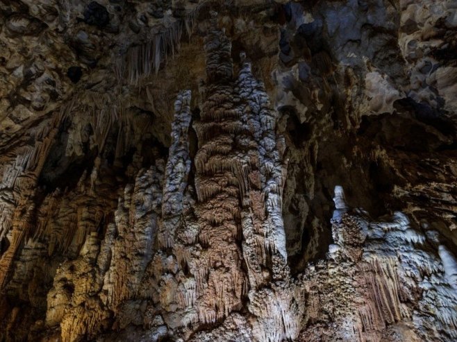 На истоку Словеније откривен огроман пећински систем
