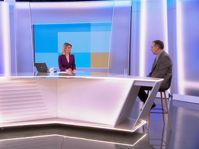 Рачић: Превозници да обуставе протесте, а власт да ријеши проблеме у преговорима са ЕУ (ВИДЕО)