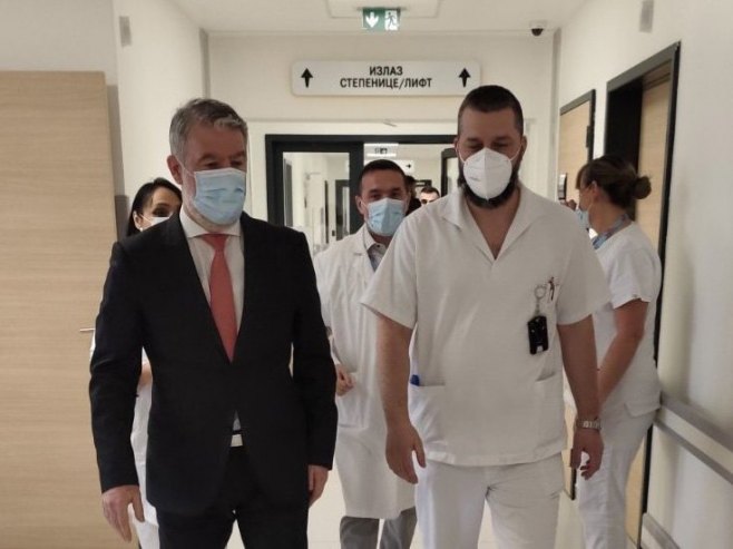 Шеранић: Задовољство због повећања обима услуга у болници у Добоју