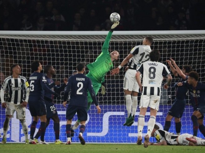 ПСЖ и Њукасл без директног пласмана у осмину финала