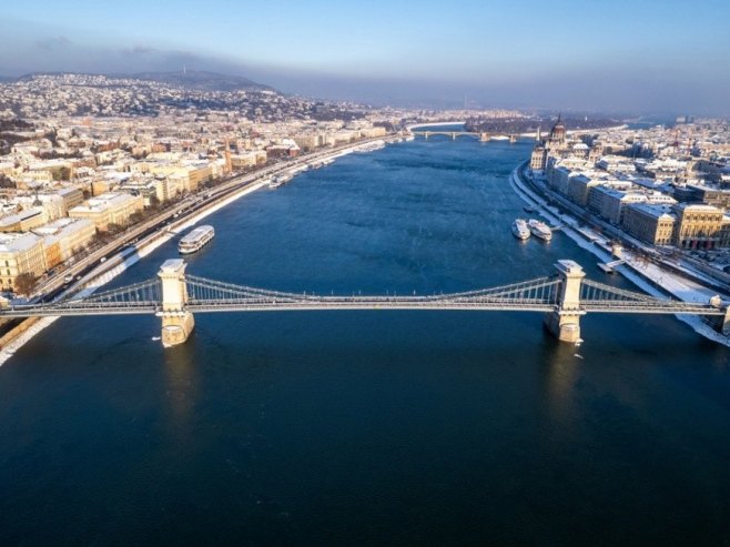 У Мађарској почело потписивање националне петиције против финансирања Украјине