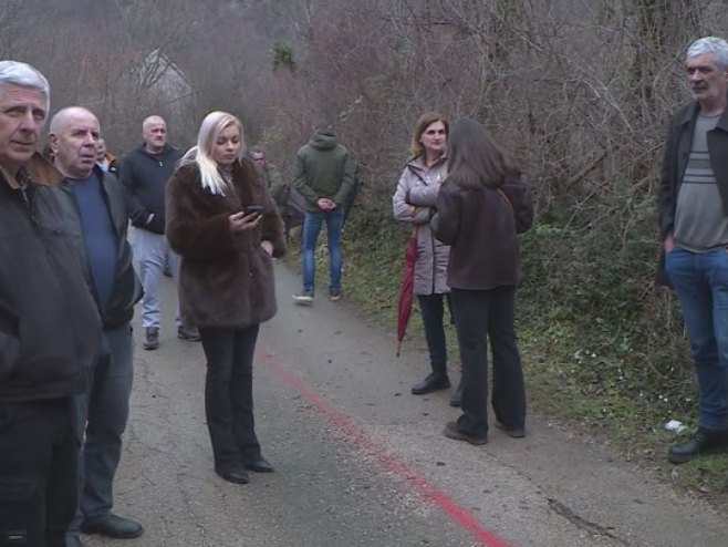 У селу Кути код Мостара мјештани тијелима бранили земљиште Срба повратника