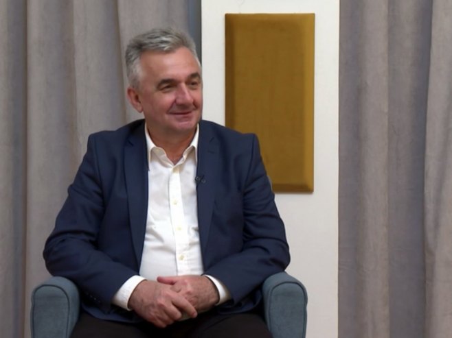 Професор културолог и писац из Београда добитник америчке награде "Орфејеви текстови" (ВИДЕО)