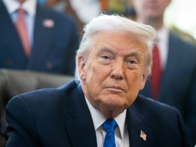 Трамп у шали о "новим државама": Канада 51, Гренланд 52, Венецуела 53