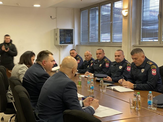 Жељко Будимир посјетио ПУ Добој Жељко Будимир посјетио ПУ Добој - Фото: РТРС