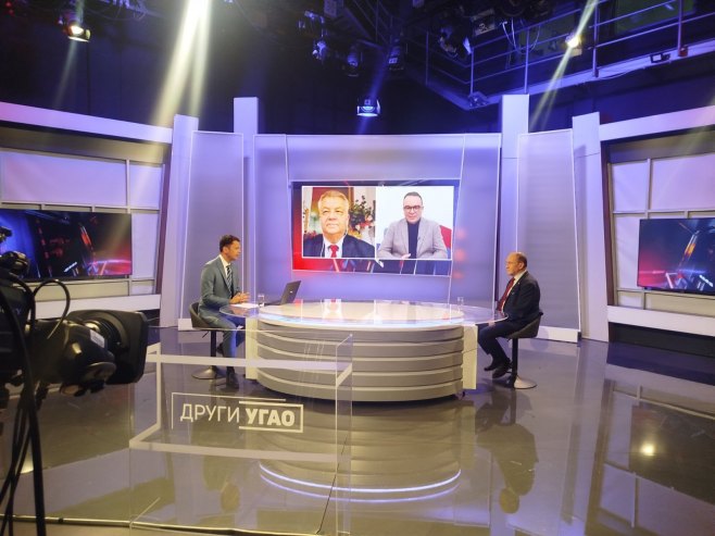 УЖИВО - Други угао: Дипломатски мат у три потеза?