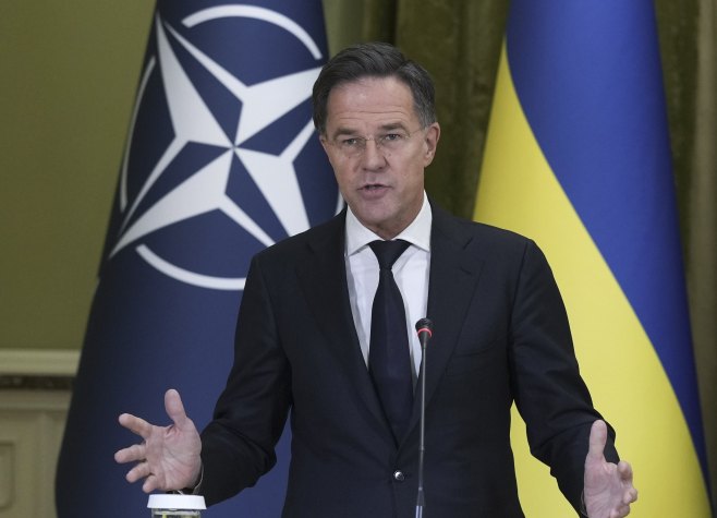 Руте: Трећина земаља Алијансе не учествује у куповини оружја за Украјину