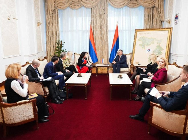 Минић разговарао са специјалном изасланицом Уједињеног Краљевства за Западни Балкан