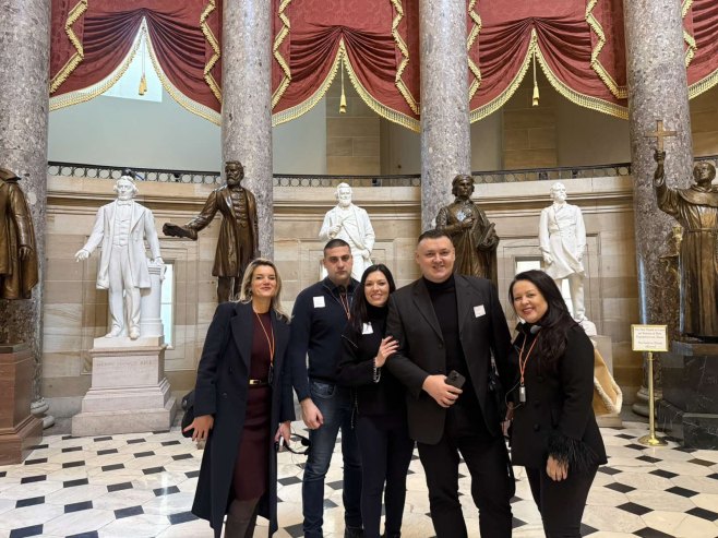 Вулић: Посјета Конгресу - снажан утисак и поруке о одговорности и заједништву