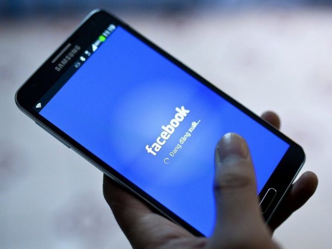 Друштвене мреже (Фото: EPA/LUONG THAI LINH, илустрација) - 