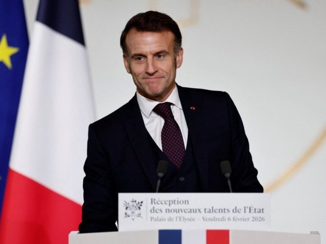 Макрон: Русија ће и сутра бити ту, дијалог неопходан