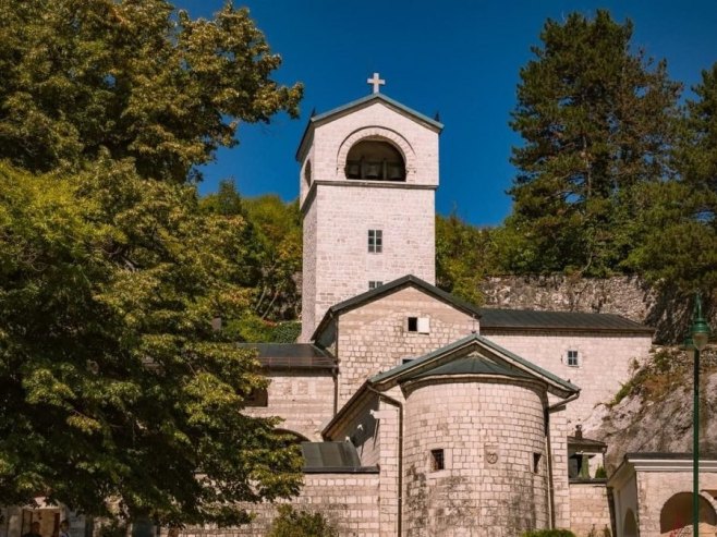 Етнографски музеј поводом Сретења излаже минђушу из 14. вијека и калиграфске радове