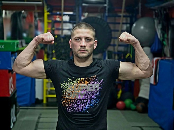 Српски обрачун у аустријском рингу: Сандро Полетан боксује против Славише Симеуновића