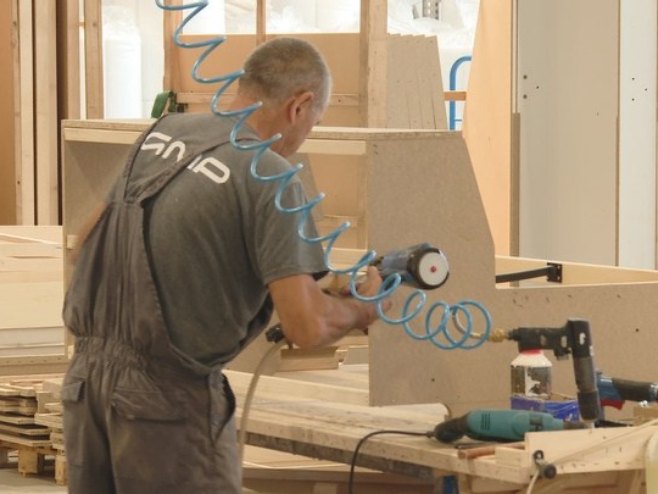 Опорезовати капитал, а не рад. Шта ће то значити за грађане, шта за привреду? (ВИДЕО)