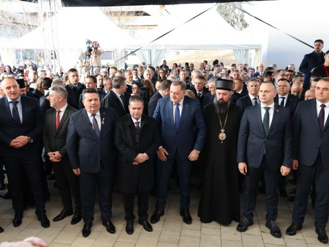 УЖИВО - Српска и Србија обиљежавају Сретење - отварање новог објекта за онкологији у УКЦ Српске (ФОТО)