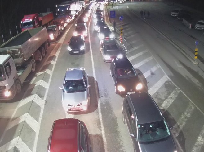 На три прелаза појачана фреквенција возила