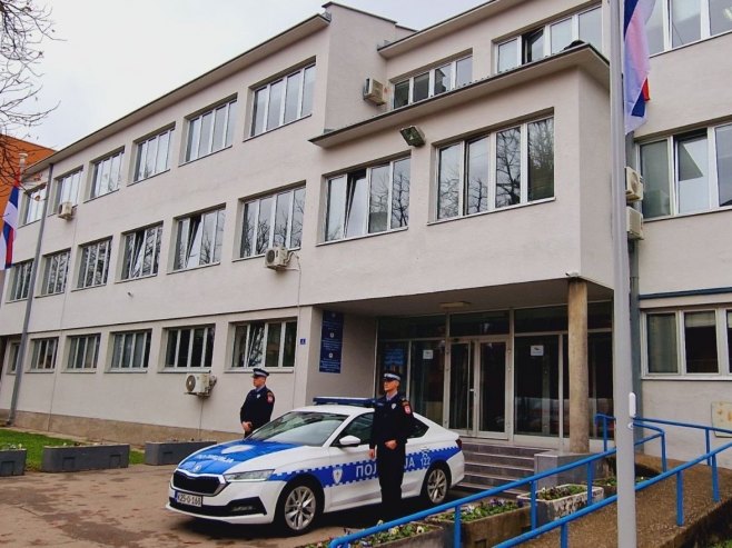 ПУ Приједор: Из саобраћаја искључено 20 возача, пронађена опојна дрога