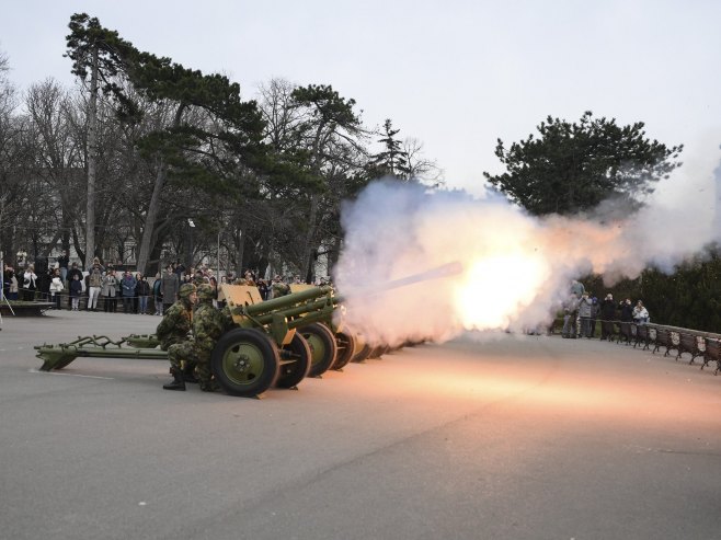 Почасна паљба изведена на Калемегдану поводом Дана државности Републике Србије