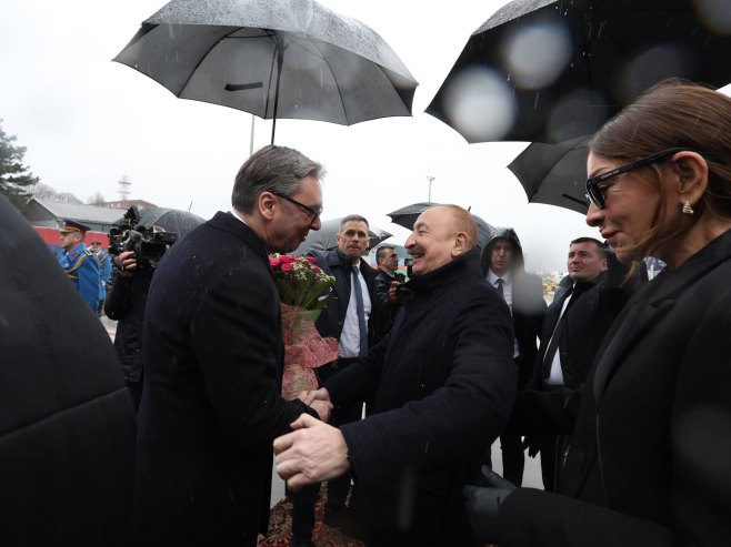 Предсједник Азербејџана стигао у посјету Србији, дочекао га Вучић