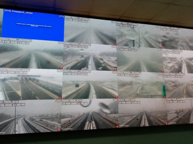 Екипе зимске службе правовремено реаговале, ауто-путеви у Српској очишћени