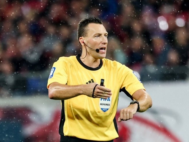 Познат судија на мечу Лила и Звезде