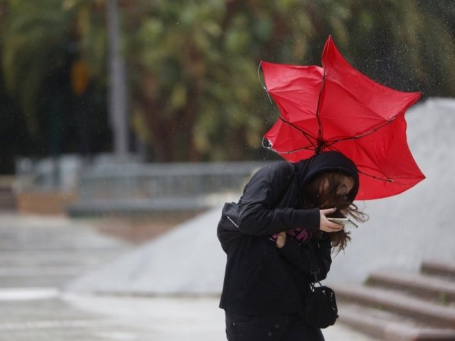 Упозорење - сутра јак вјетар