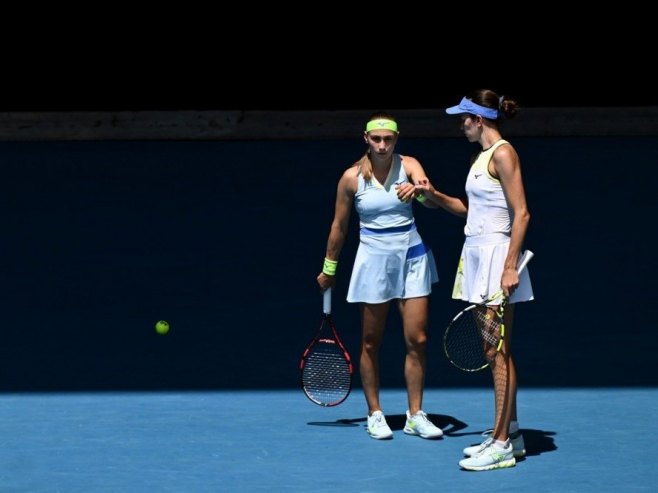 Крунићева и Данилина у полуфиналу турнира у Дубаију