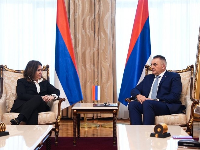 Минић са Кастеланијевом: Успјешна сарадња огледа се у снажним економским показатељима