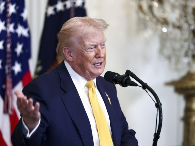 Трамп разматра ограничене ударе на Иран