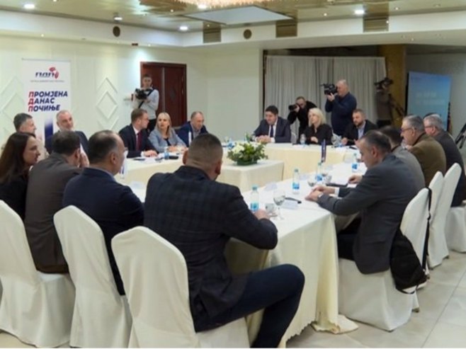 Који су узроци неслоге у редовима опозиције из Републике Српске? (ВИДЕО)