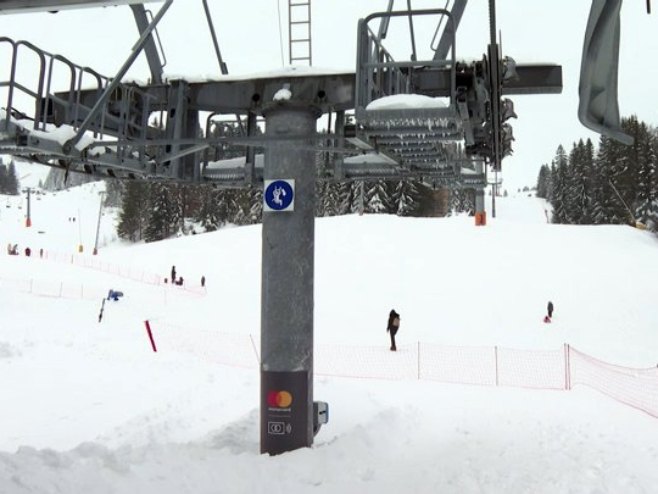 ОЦ Јахорина: Апел скијашима да воде рачуна о безбједности на жичари