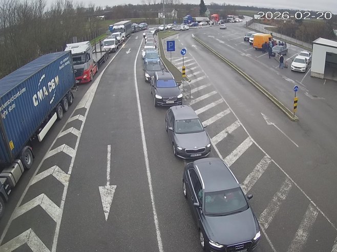 Појачан саобраћај на неколико граничних прелаза