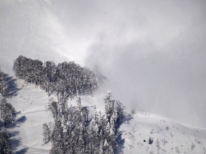 Лавина у Аустрији, архивска фотографија (фото: EPA/CHRISTIAN BRUNA) Лавина у Аустрији, архивска фотографија (фото: EPA/CHRISTIAN BRUNA) -