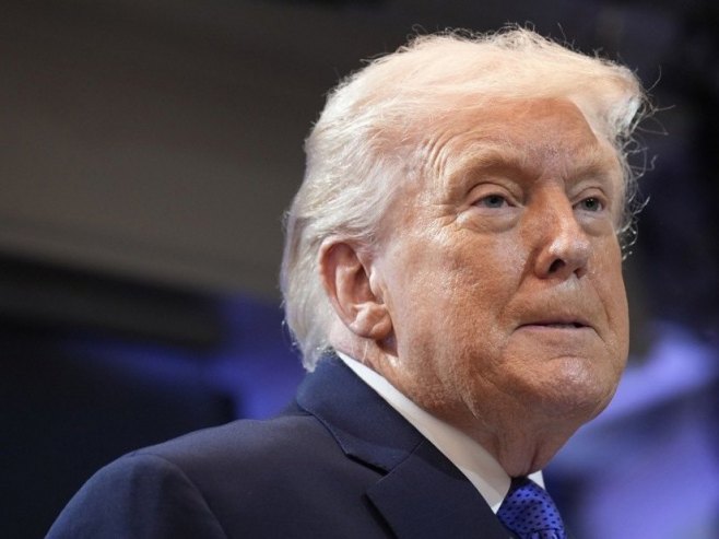 Трамп најавио повећање глобалних царина на 15 одсто