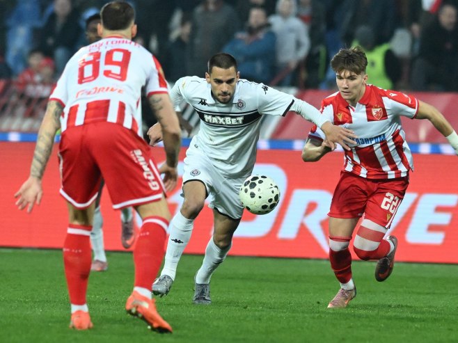 Фудбалер Црвене звезде Василије Костов најмађи стријелац у историји вјечитих дербија